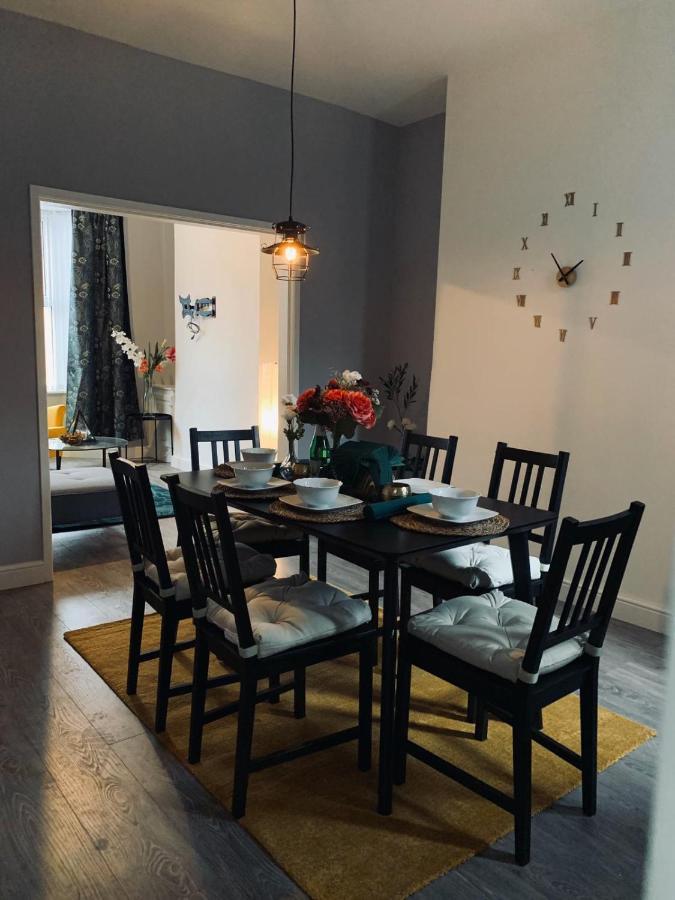 Stylish, Spacious & Luxurious Home - Parking Liverpool Eksteriør bilde