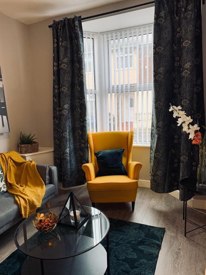 Stylish, Spacious & Luxurious Home - Parking Liverpool Eksteriør bilde